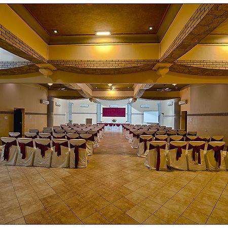 Nirali Dhani Ethnic Heritage Hotel And Resort Джодхпур Экстерьер фото