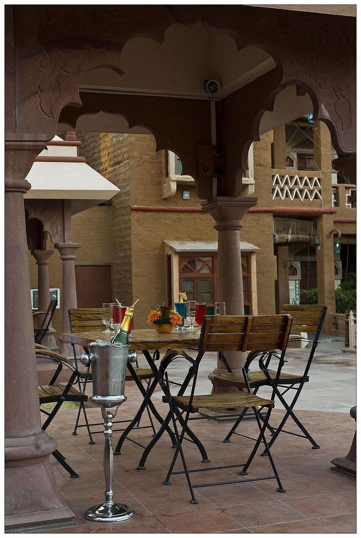 Nirali Dhani Ethnic Heritage Hotel And Resort Джодхпур Экстерьер фото
